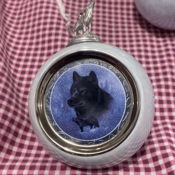 Bradford Editions two piece ornament collection( blue) - Picture 2 of 9